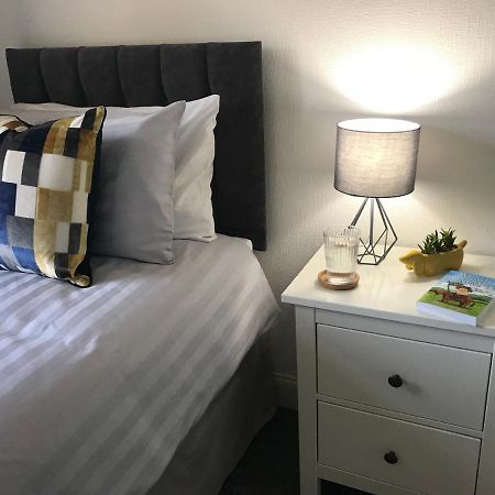 Fantastic 2 Bed Flat In Dunblane High Street Apartment ภายนอก รูปภาพ