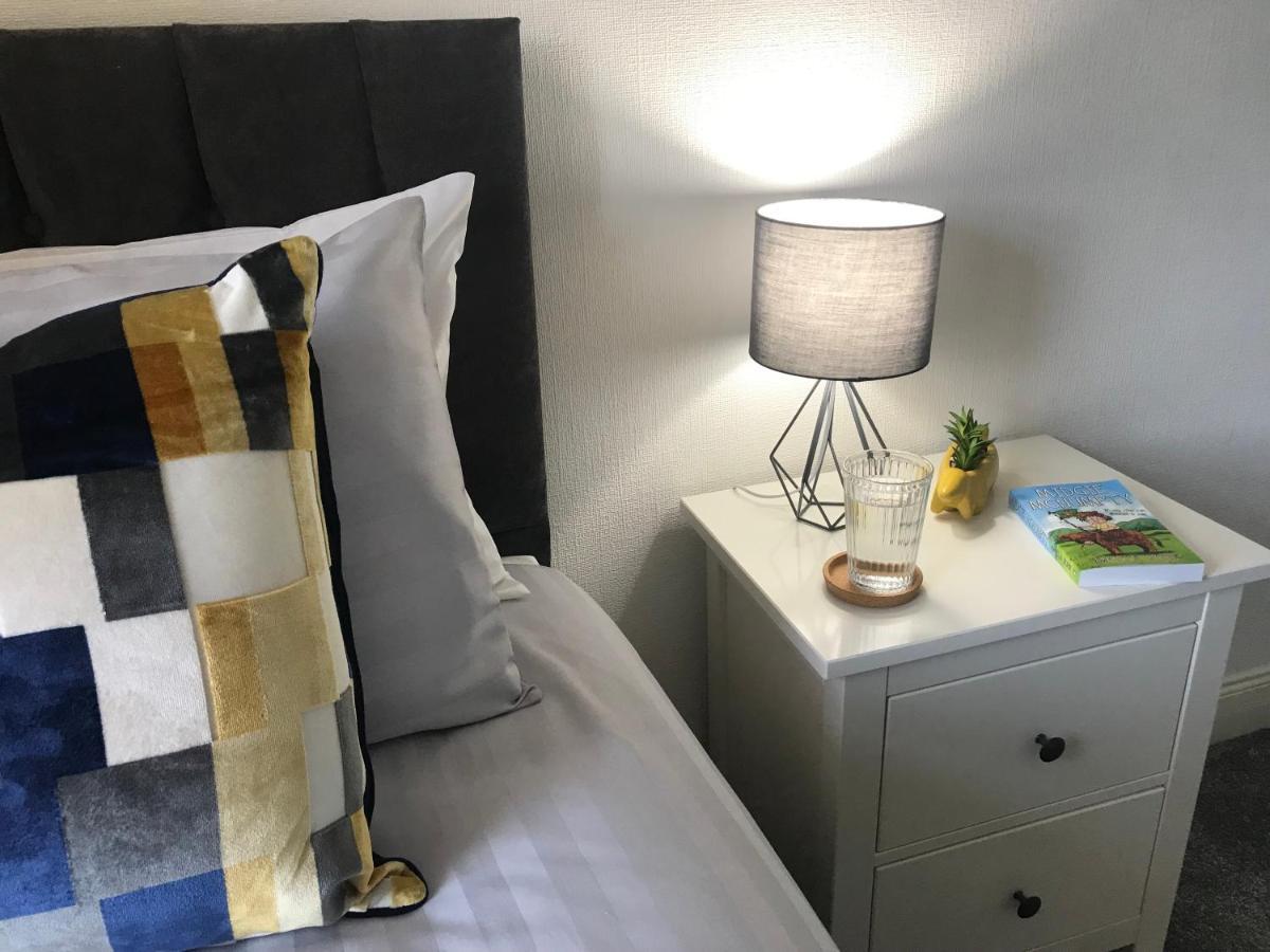Fantastic 2 Bed Flat In Dunblane High Street Apartment ภายนอก รูปภาพ
